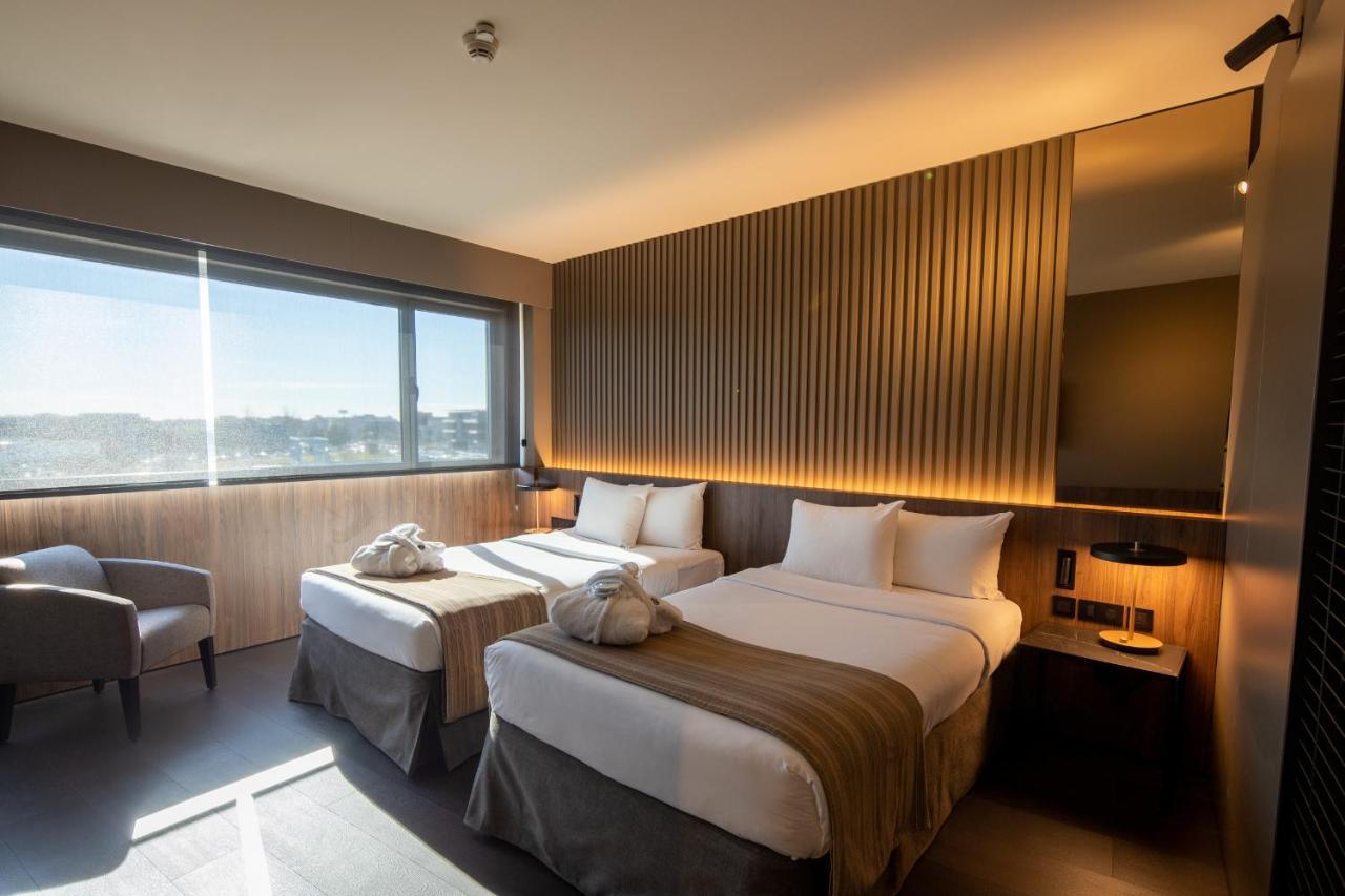 Hotel Bah Barcelona Airport 4*