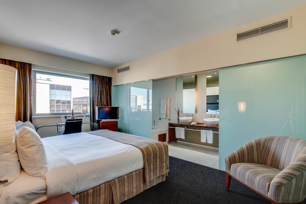Bah Barcelona Airport Hotel 4*